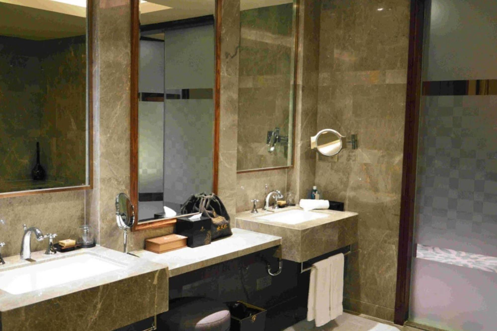 Luxury Blue Horizon Hotel Đông Dinh Ngoại thất bức ảnh
